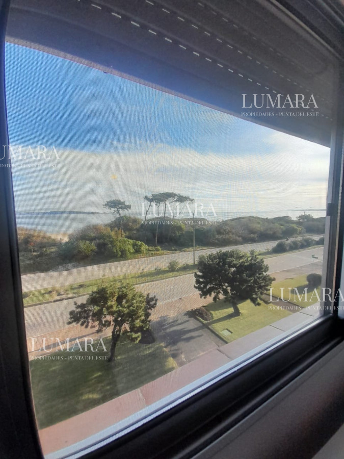 Mansa frente al mar con piscina gym parrilleros  cochera para 3 autos · Foto 7
