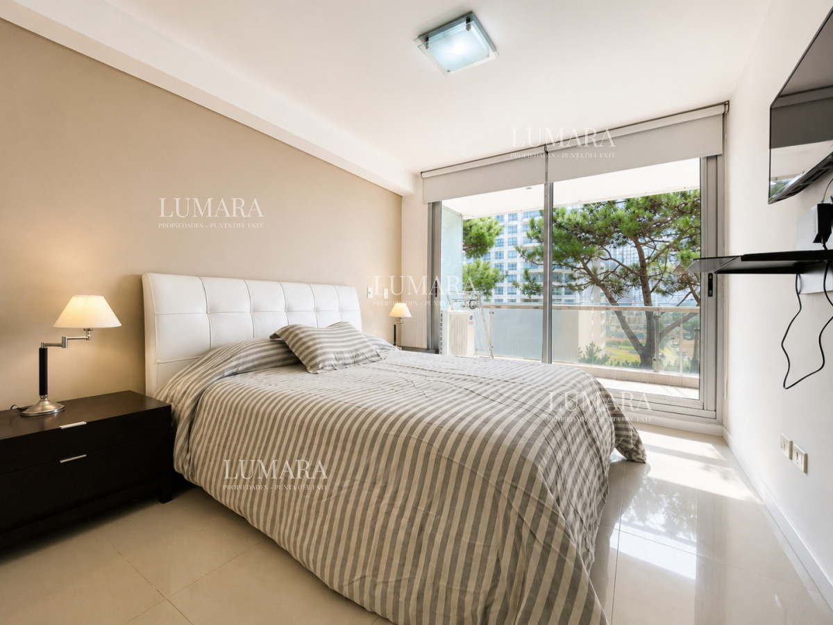 Moderno Apartamento de 2 Dormitorios sobre Roosevelt, a pasos de Playa Brava, en Alquiler Anual · Foto 10