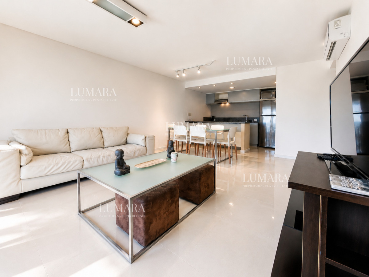 Moderno Apartamento de 2 Dormitorios sobre Roosevelt, a pasos de Playa Brava, en Alquiler Anual · Foto 4