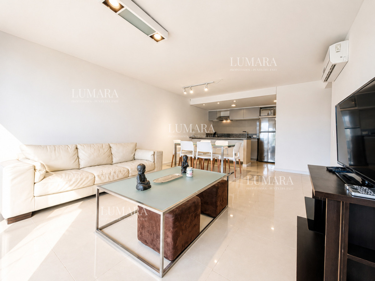 Moderno Apartamento de 2 Dormitorios sobre Roosevelt, a pasos de Playa Brava, en Alquiler Anual · Foto 5