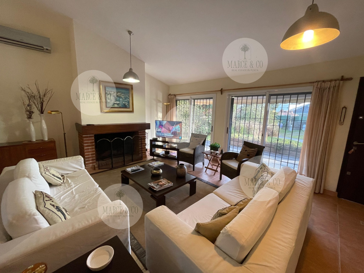 Casa 4 dormitorios en Venta, Alquiler anual y de verano