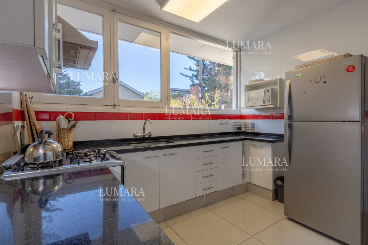 Casa en alquiler de Anualde 3 dormitorios en Playa Mansa - Punta del Este · Foto 4