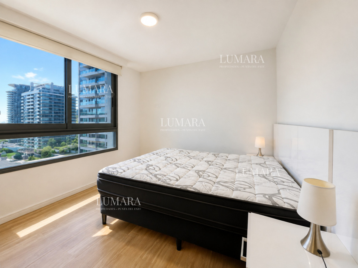 Apartamento de 2 Dormitorios Alquiler Anual, Playa Brava, Punta del Este · Foto 11