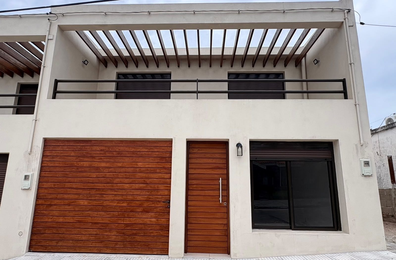 Casa en venta c/ cochera en Florida - foto 1