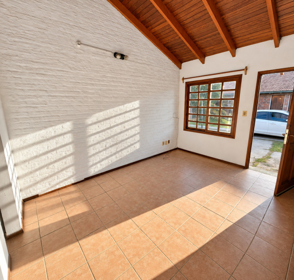 Casa en alquiler - Las Quintitas, Viviendas Policiales · Photo 2
