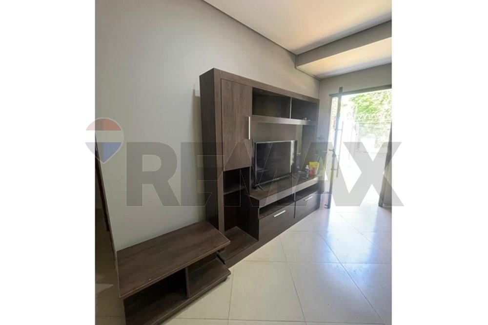 Chalet - Venta - Luque, Central, Paraguay — foto 2