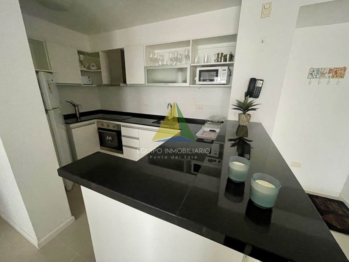 Apartamento en Alquiler Anual   Torre Nueva con Servicios. Vista al Mar - Ref : EQP8136 · Foto 5