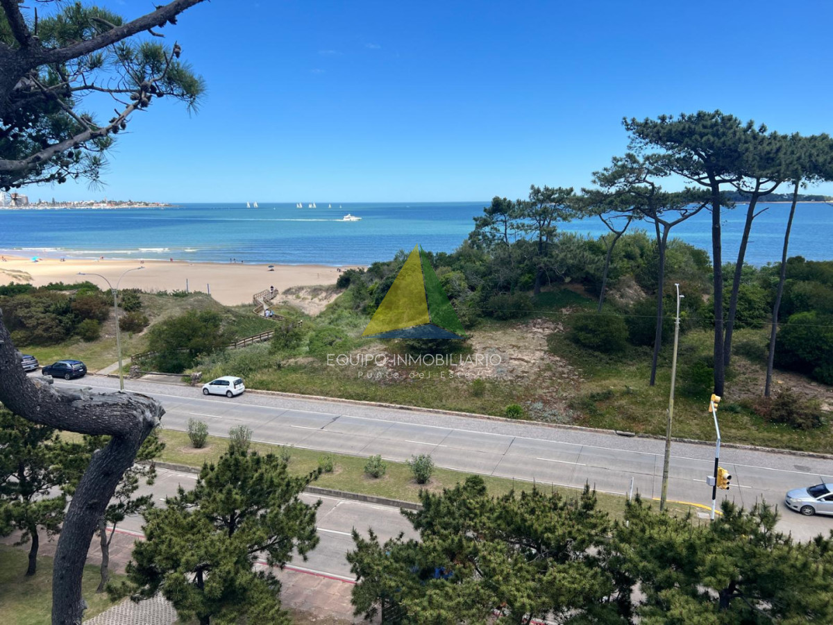 Apartamento en venta con vista al mar en playa Mansa - Ref : EQP8236