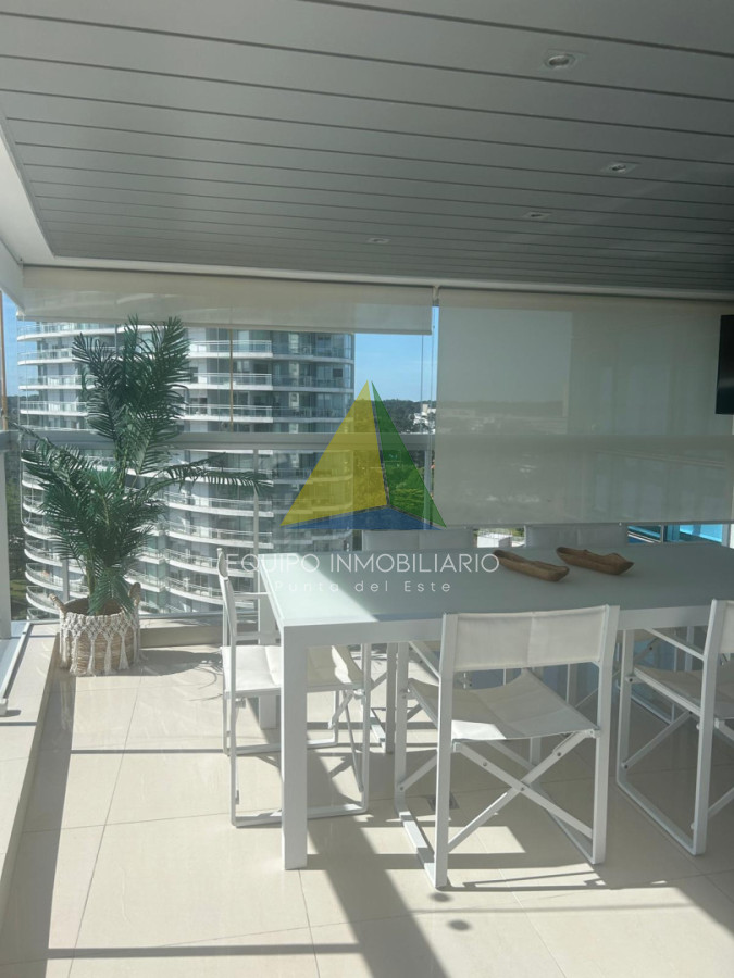 EN VENTA Apartamento de 3 Suites a Pasos del Mar en Mansa - Punta del Este - Ref : EQP8511
