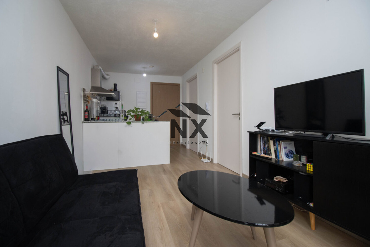 Alquiler de apartamento en Centro 1 dormitorio. Balcon al frente. G.