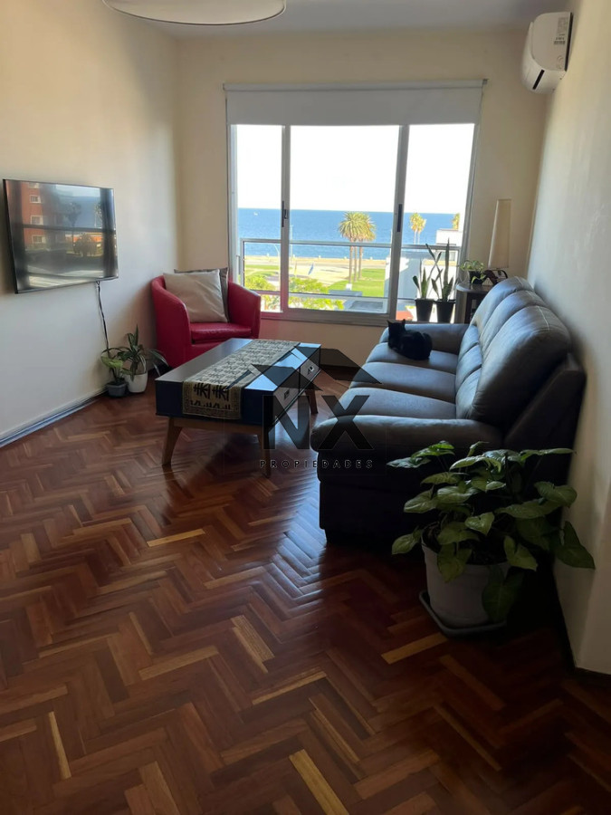 Alquiler de apartamento de 2 dormitorios en Palermo. G.