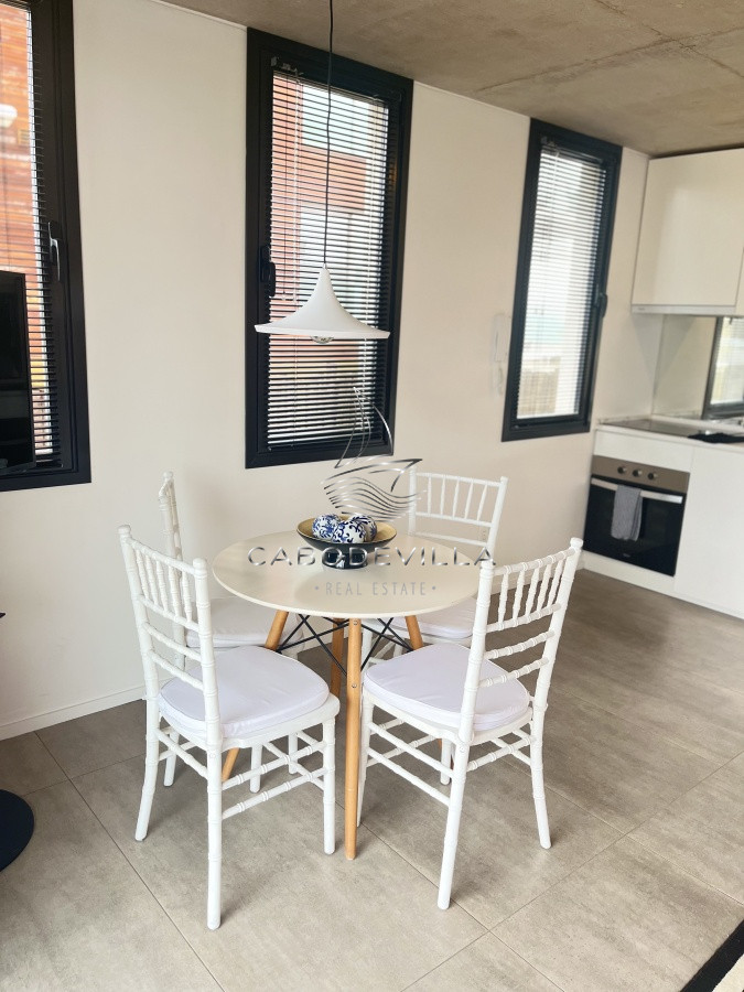 En alquiler anual  apartamento de 2 dormitorios en suite Manantiales Punta del Este · Foto 3