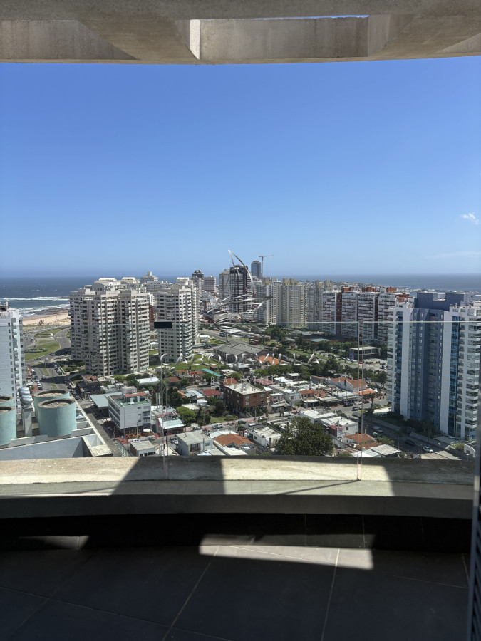 En alquiler departamento de 3 suite con vista al mar · Foto 5