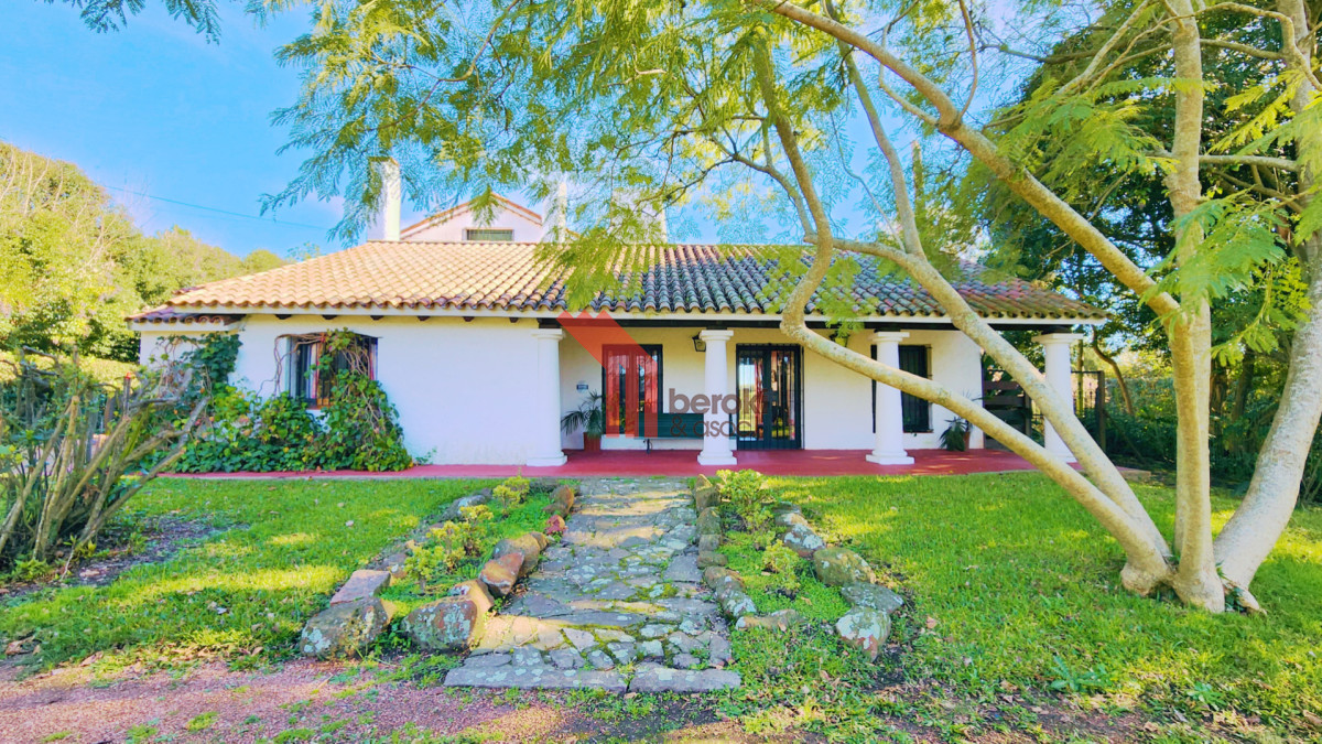 Alquiler Casa Quinta Colón 8 Dormitorios
