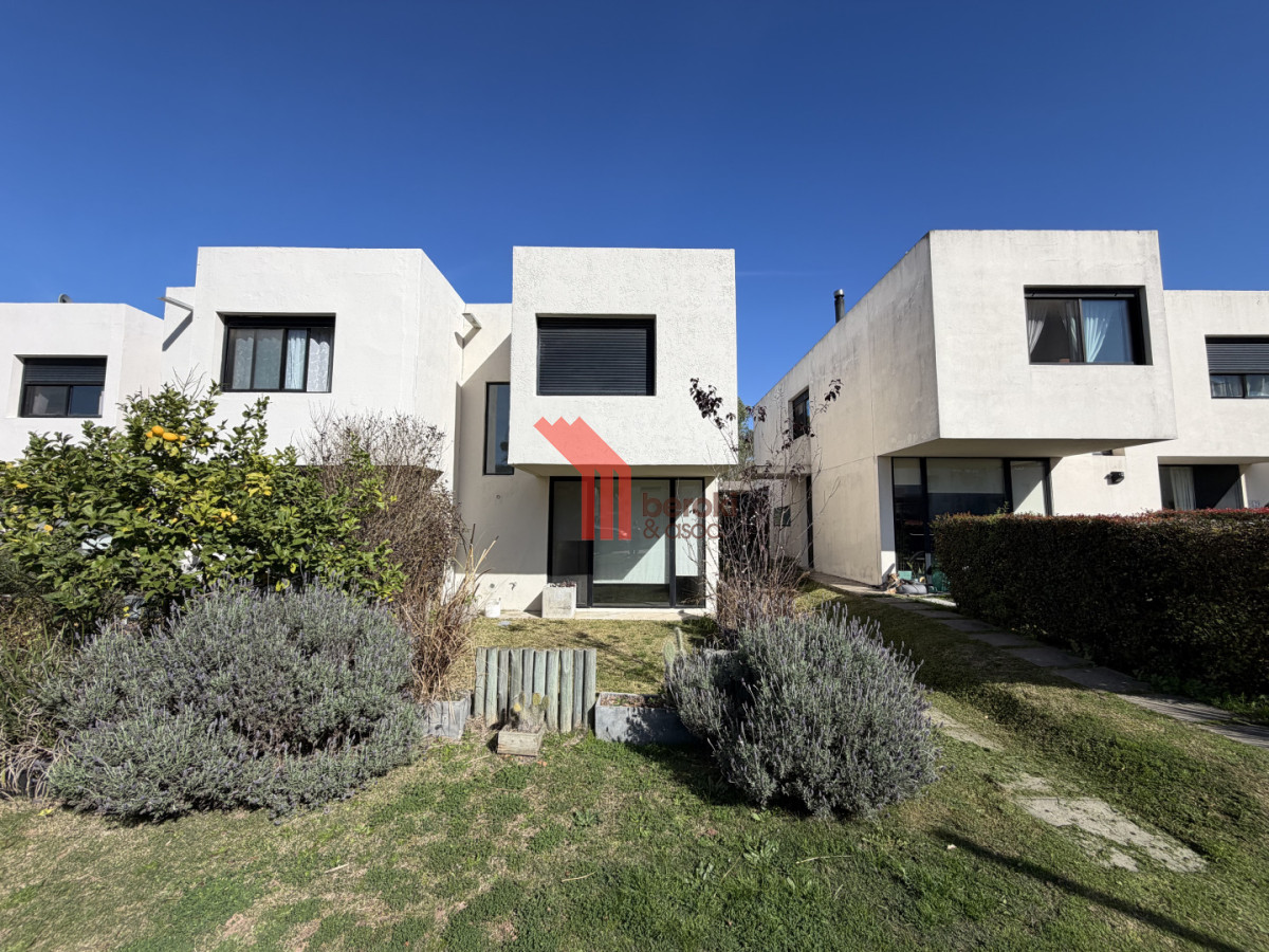 Casa en venta 3D en Complejo Vitta - Solymar Norte