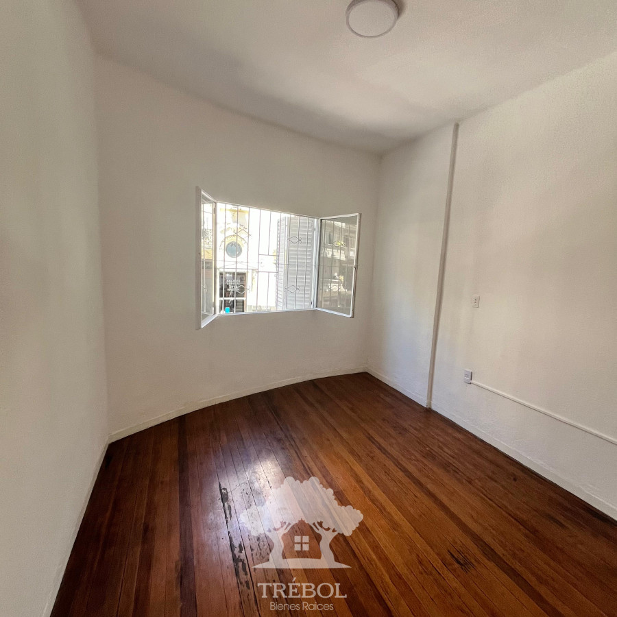Venta a Apartamento 2 Dormitorios Rentado Centro Montevideo V