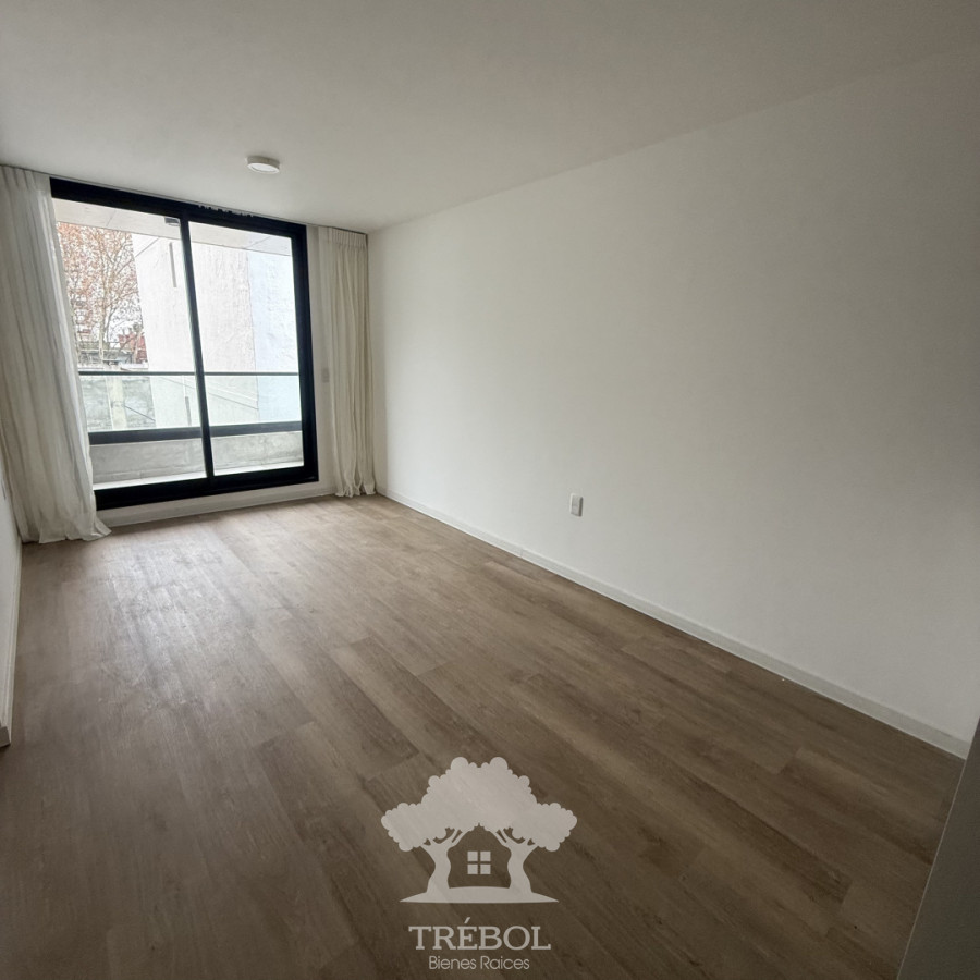 Alquiler apartamento 1 dormitorio a estrenar con amplio patio y cochera B · Foto 6