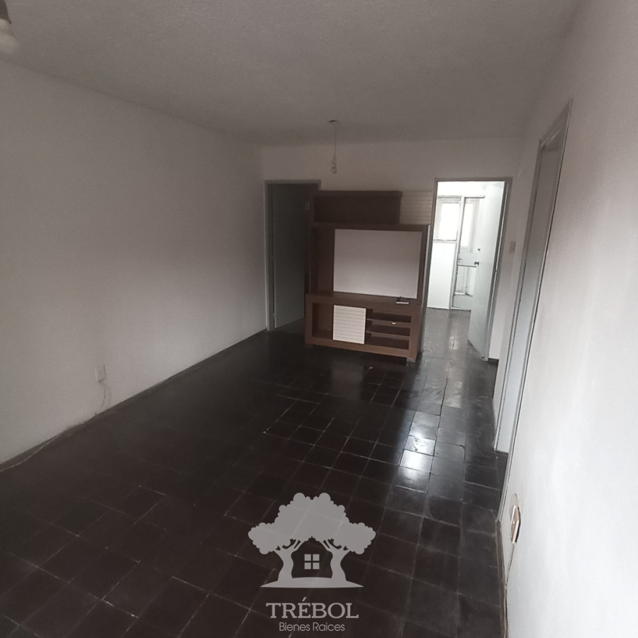 Alquiler Apartamento 1 Dormitorios Centro Montevideo D · Foto 2