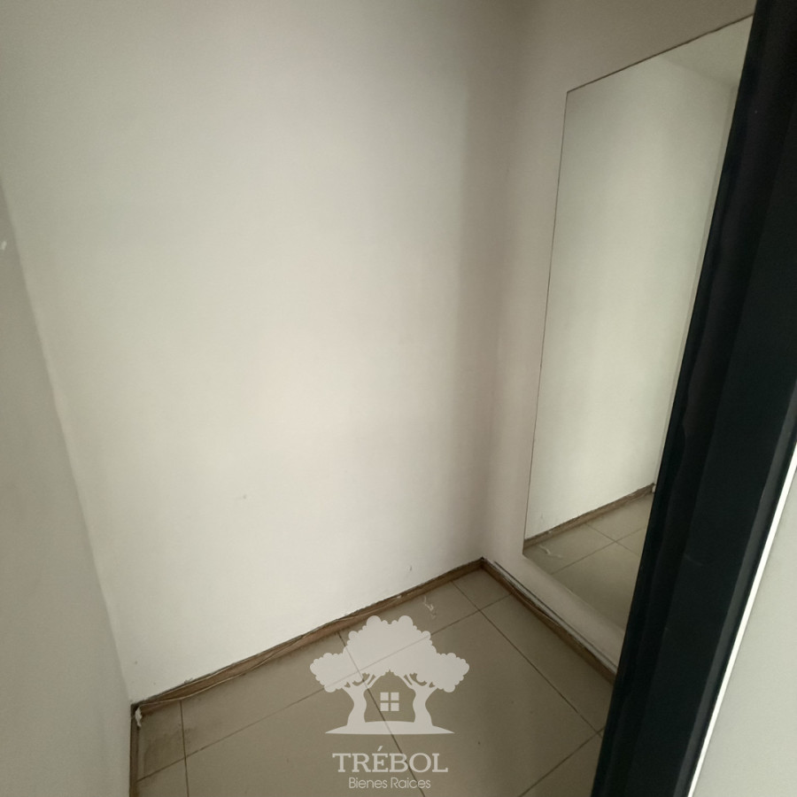 Alquiler local comercial Ciudad vieja Montevideo G · Foto 12