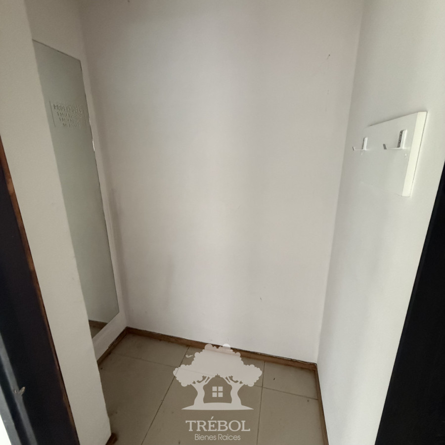 Alquiler local comercial Ciudad vieja Montevideo G · Foto 11