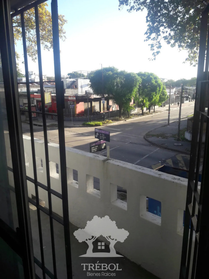 Alquiler Casa 1 Dormitorios Brazo Horiental Montevideo D