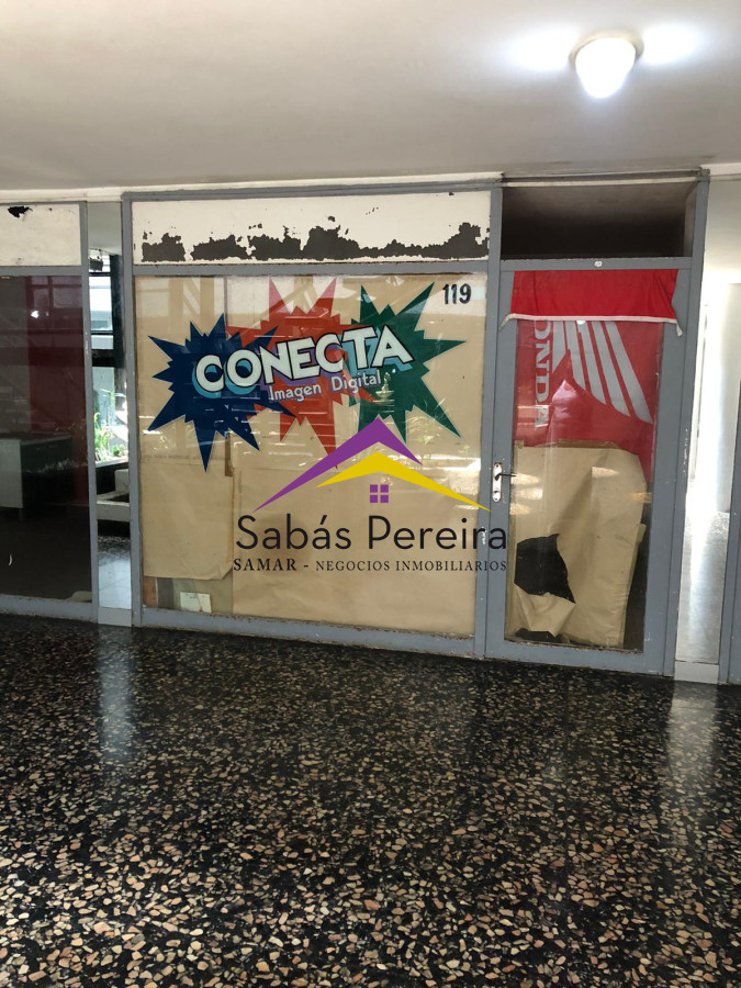 Local comercial en galería sobre Gorlero