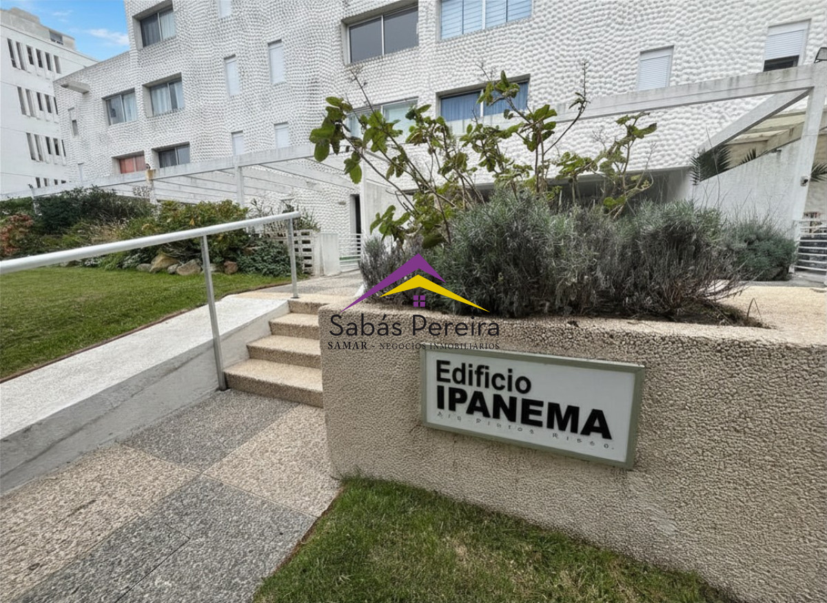Apartamento primera línea Playa Mansa 2 dormitorios en alquiler anualinvernal