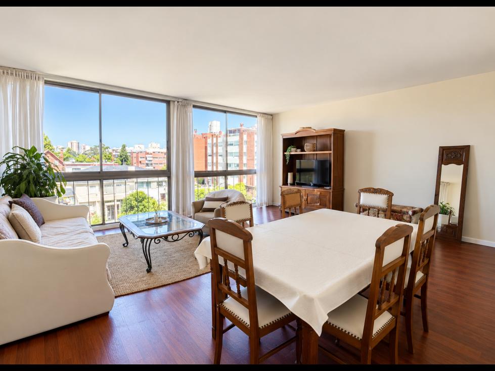 Apartamento en venta en Cantegril