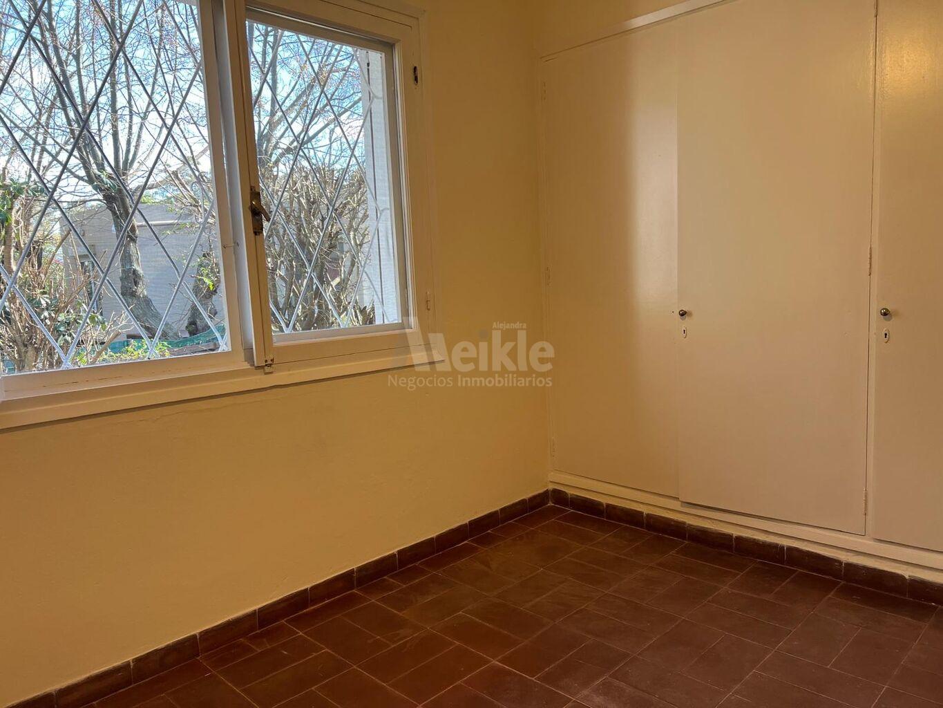 Casa en alquiler a pasos de la playa El Pinar · Foto 10