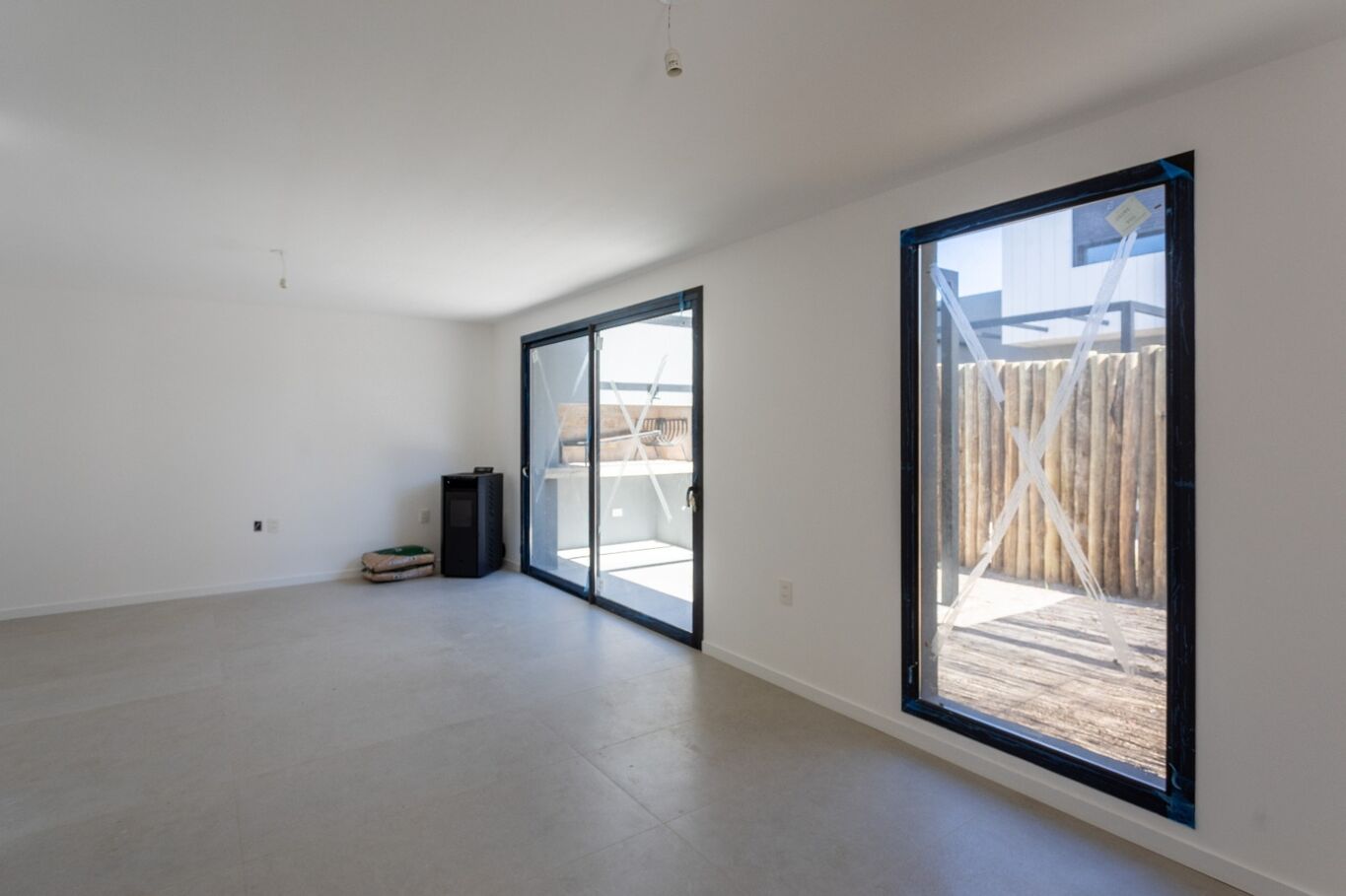 Alquiler de casa en Barra de Carrasco - 3 dormitorios + gran jardín en Housing moderno · Foto 4