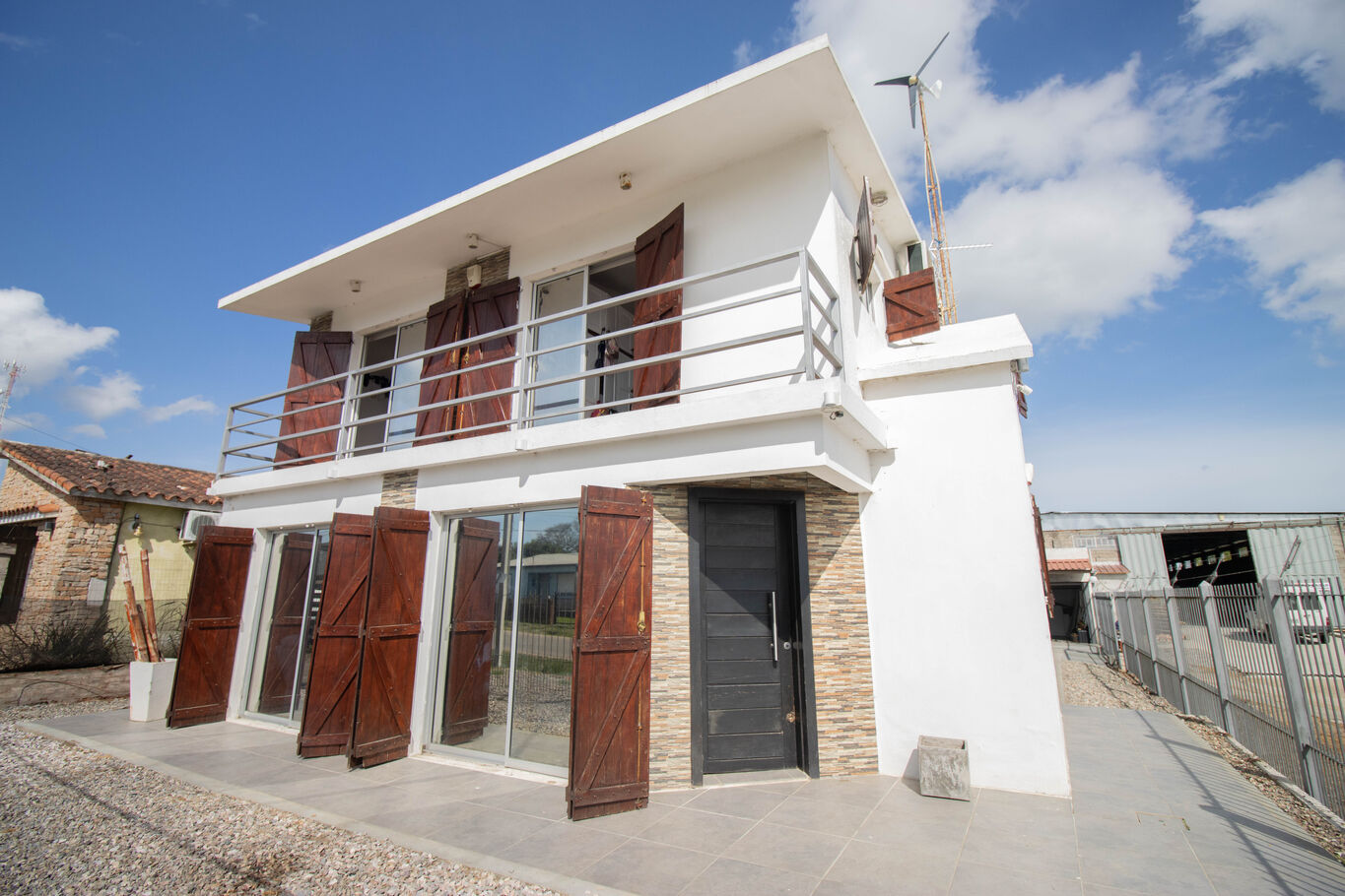 Venta casa 3 dormitorios con piscina - Empalme Olmos, Canelones
