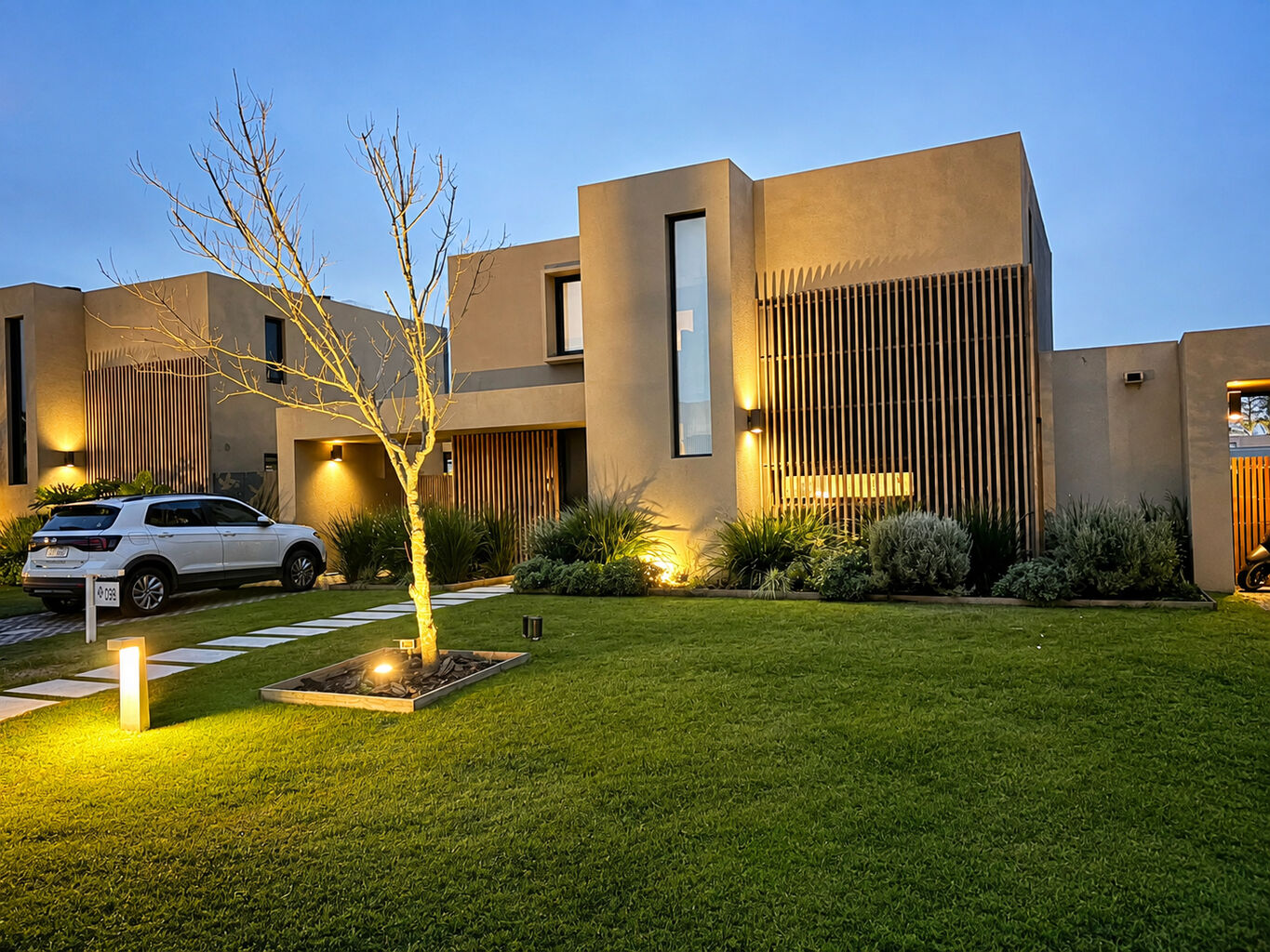 Casa en venta en exclusiva - 3 Dormitorios + Servicio | Huertas de los Horneros - foto 2