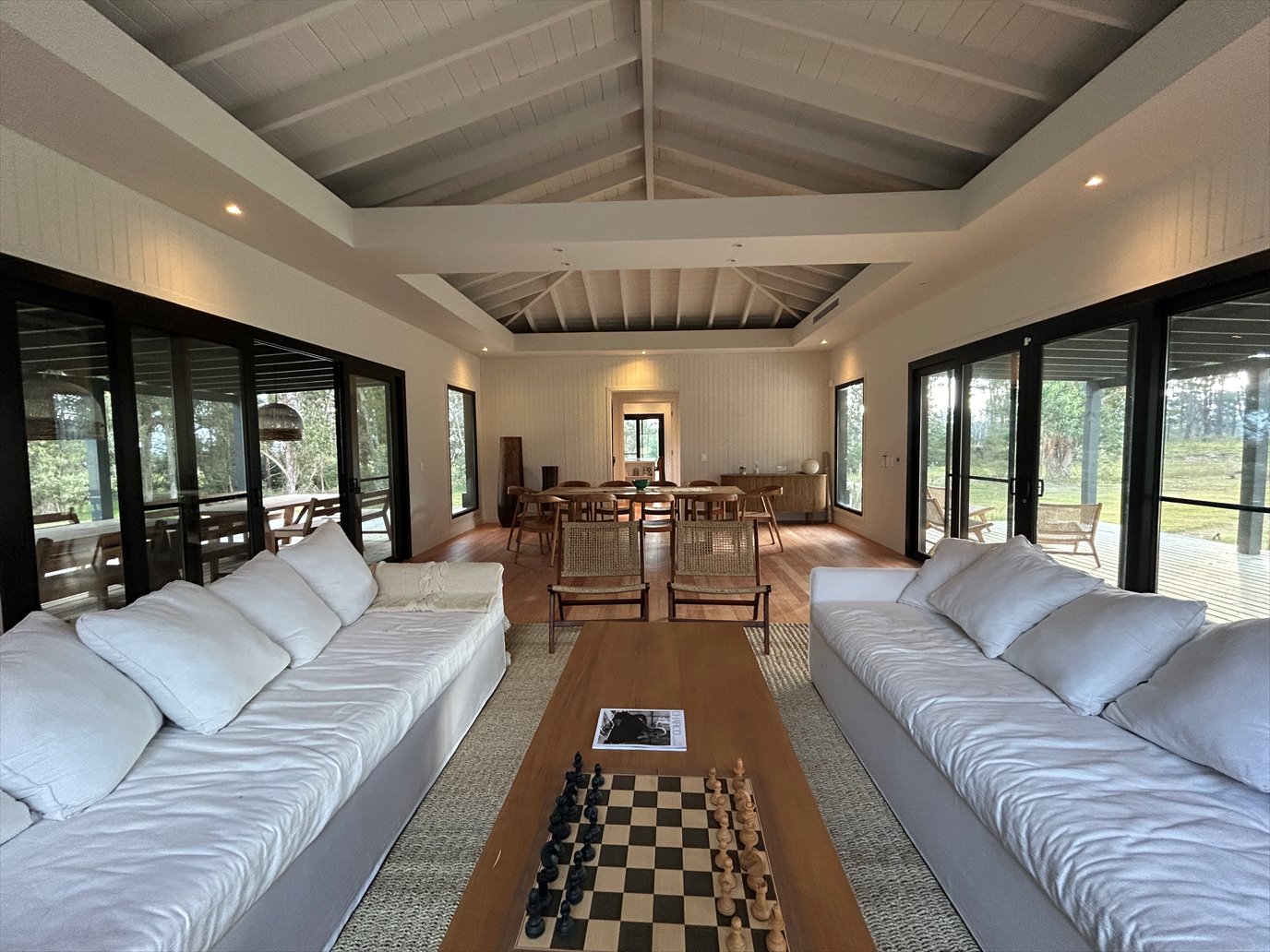 Casa en Venta y Alquiler en Puerto Quetzal 4 dormitorios