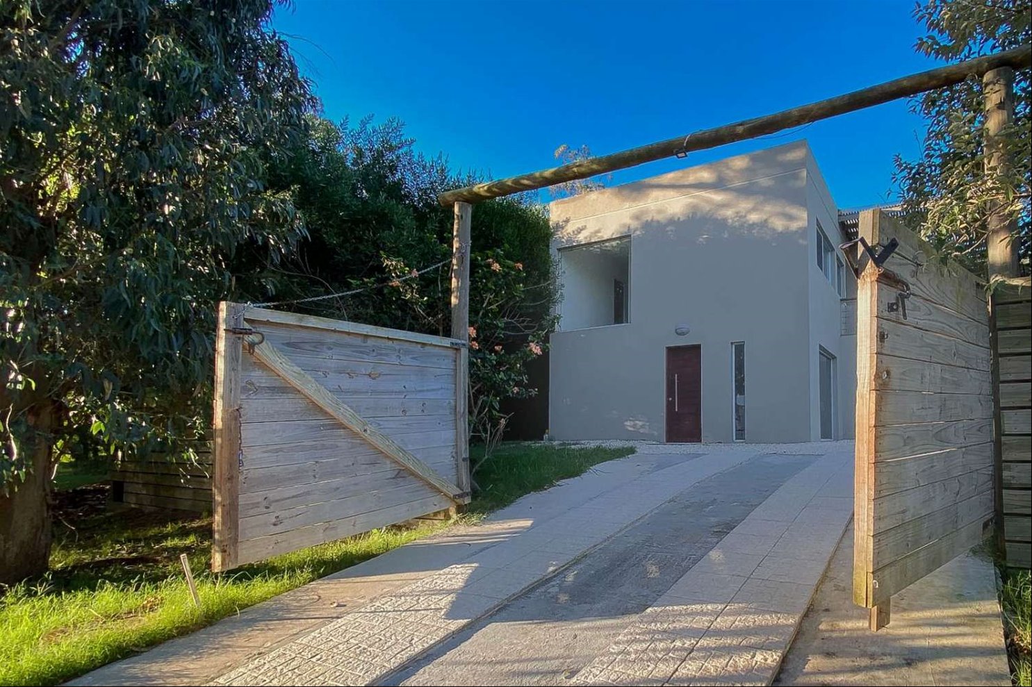 Casa en alquiler en Balneario Buenos Aires