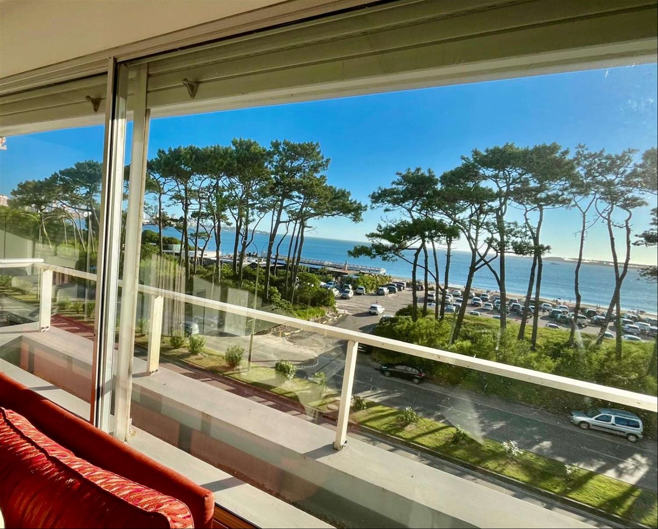 Apartamento, Alquiler Anual, vista al mar, Punta del Este - Playa Mansa, 2 dorm 2 baños,garaje