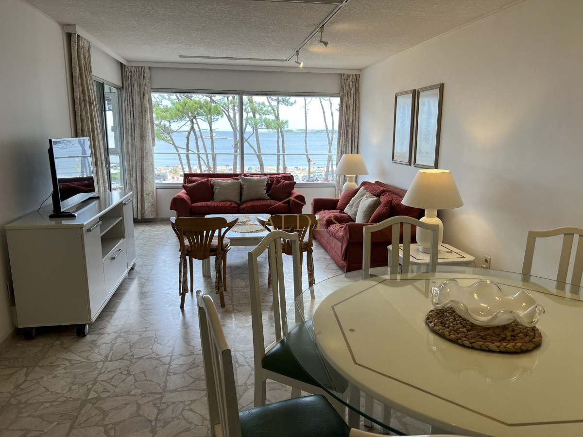 Apartamento primera línea playa mansa · Foto 10