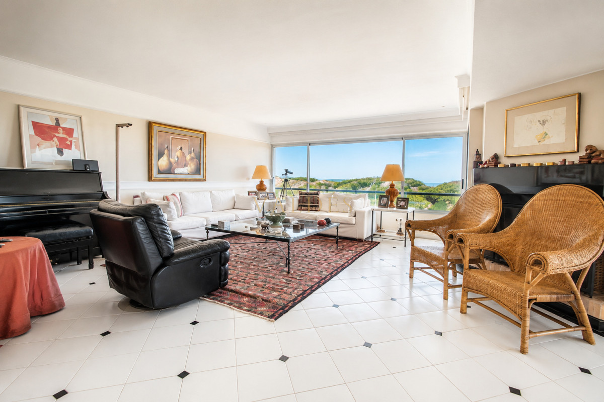 Apartamento en venta en Playa Brava