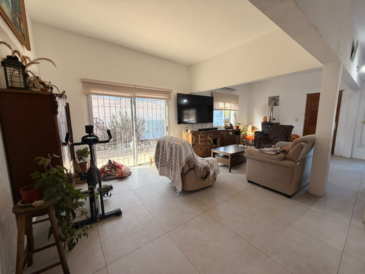 Casa en venta  y alquiler anual 2 dormitorios Maldonado · Foto 2