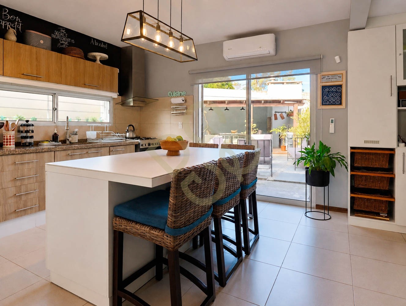 Casa en venta c/ cochera, 3 dormitorios en Lomas de Solymar - foto 4