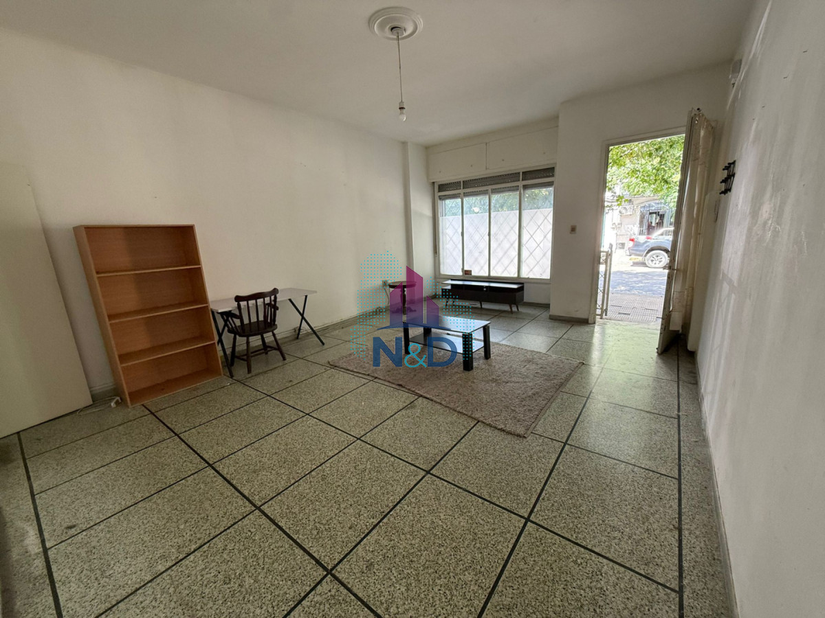 ALQUILER  APARTAMENTO TIPO CASITA CON PATIO , TODO INDEPENDIENTE EN TRES CRUCES