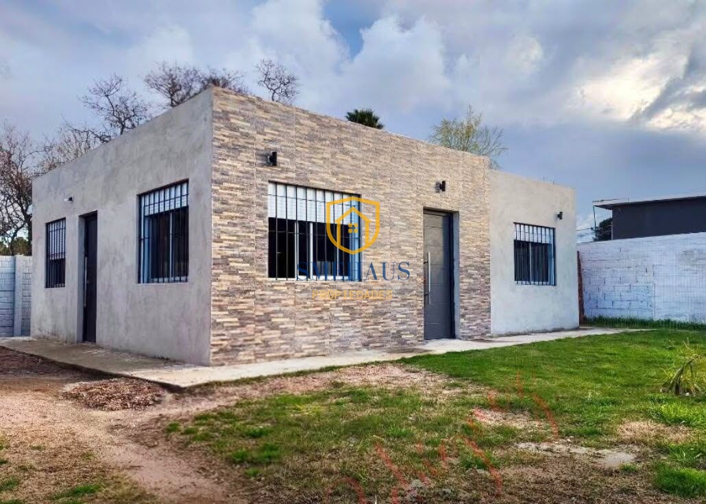 Casa en alquiler en Neptunia con 2 dormitorios · Foto 1