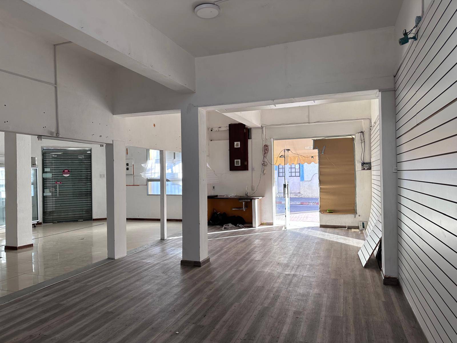 Local Comercial en alquiler con cochera en Canelones con 120 m2 · Photo 6