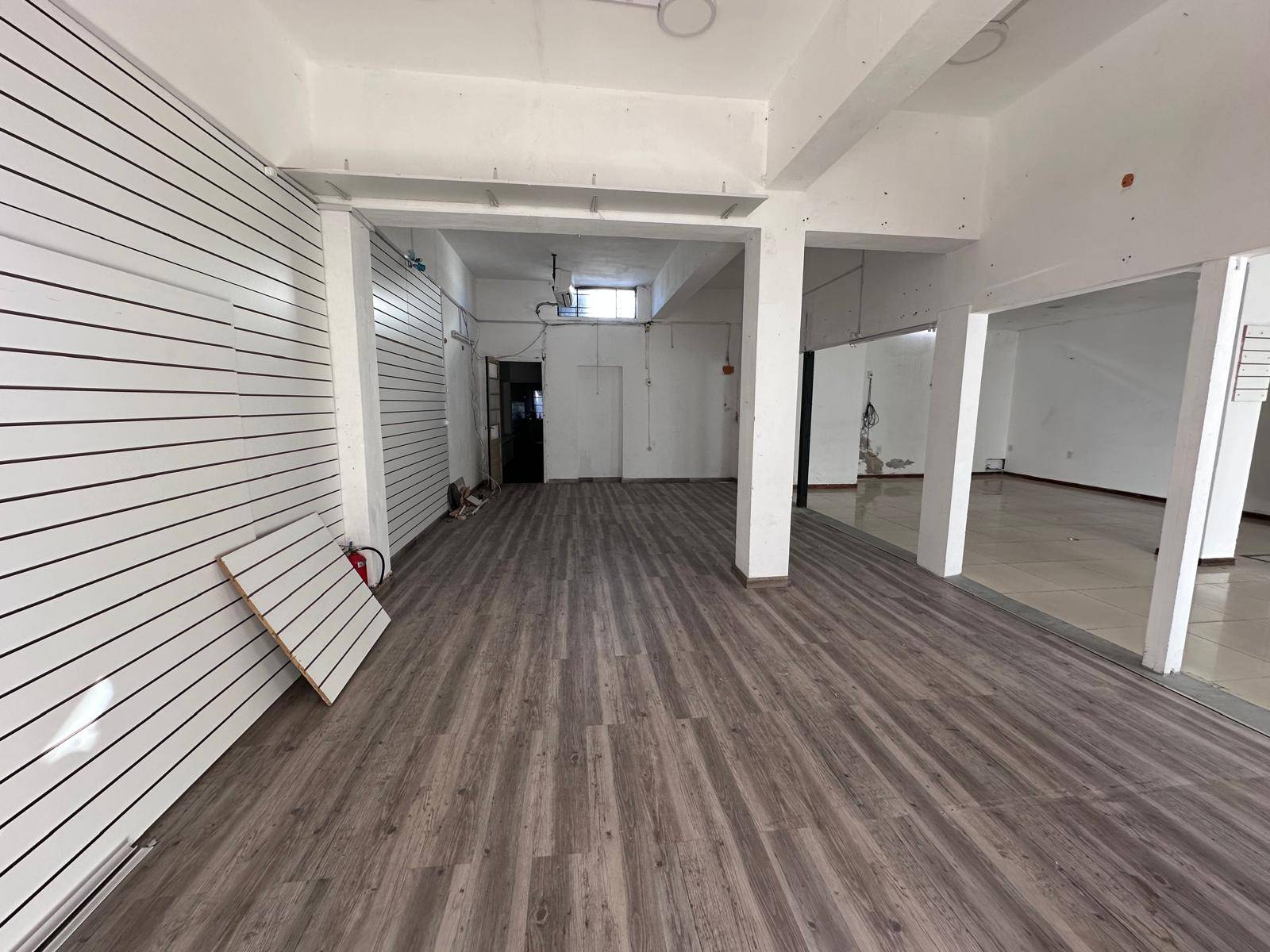 Local Comercial en alquiler con cochera en Canelones con 120 m2 · Photo 5