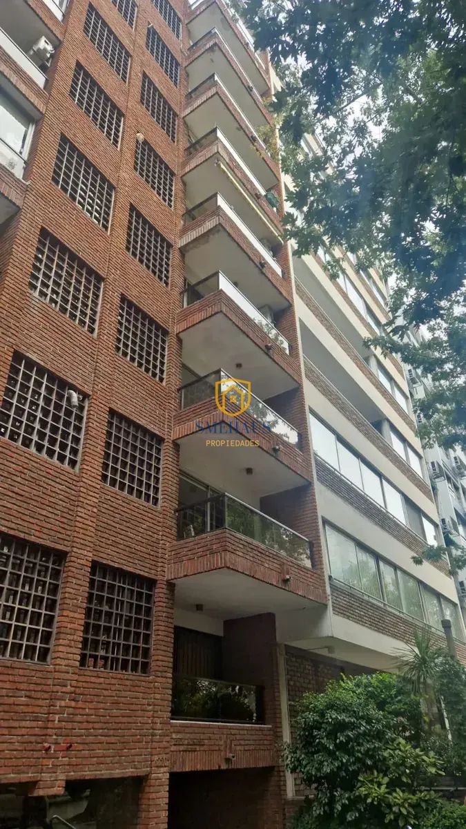 Apartamento en alquiler en Pocitos de 2  dormitorios con cochera · Foto 1