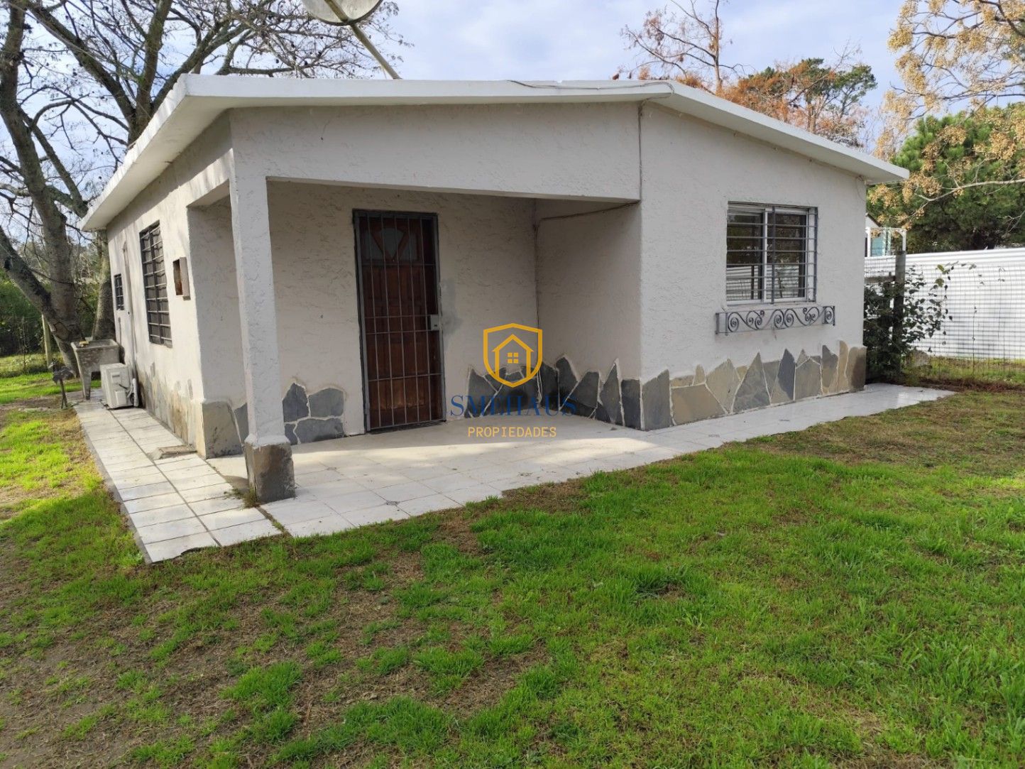 Casa en alquiler en Pinamar con 2 dormitorios