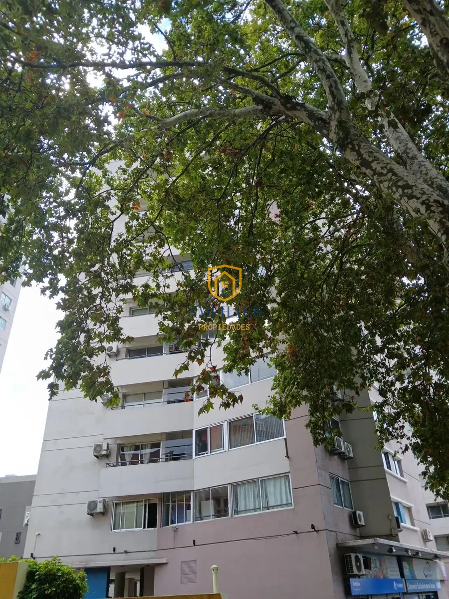 Apartamento en alquiler en Parque Batlle con 2 dormitorios
