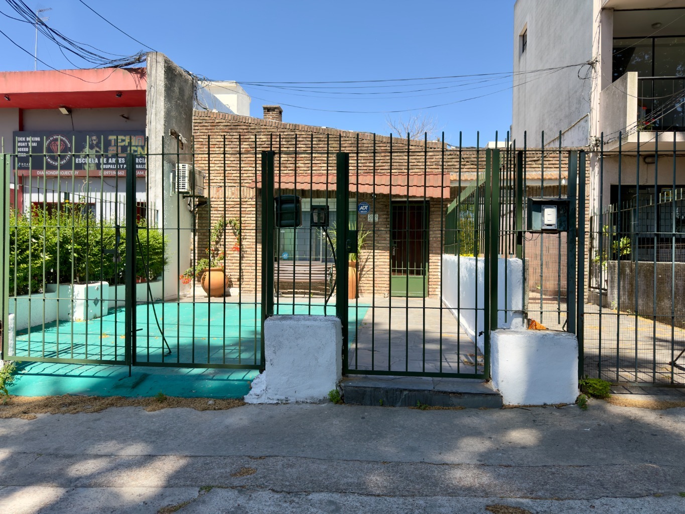 Venta casa en la Union 2 dormitorios patio parrillero cochera