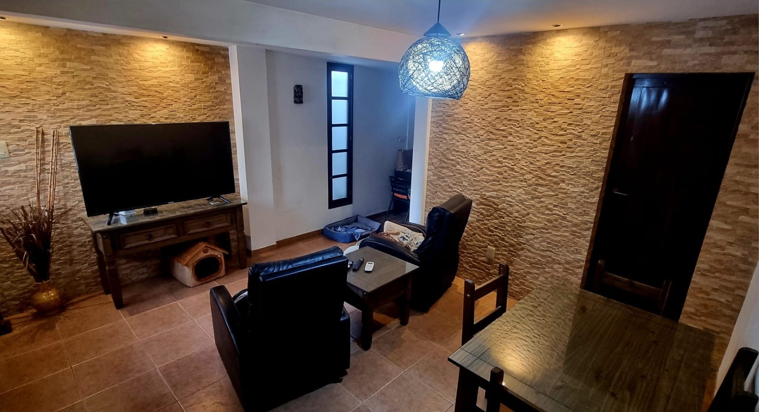 Venta Casa en Malvín Nuevo, casa 3 dorm con gran terreno