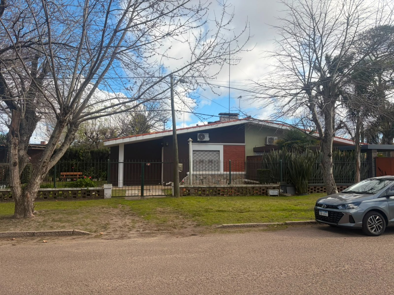 Hermoso chalet Atlántida Sur 2 dormitorios