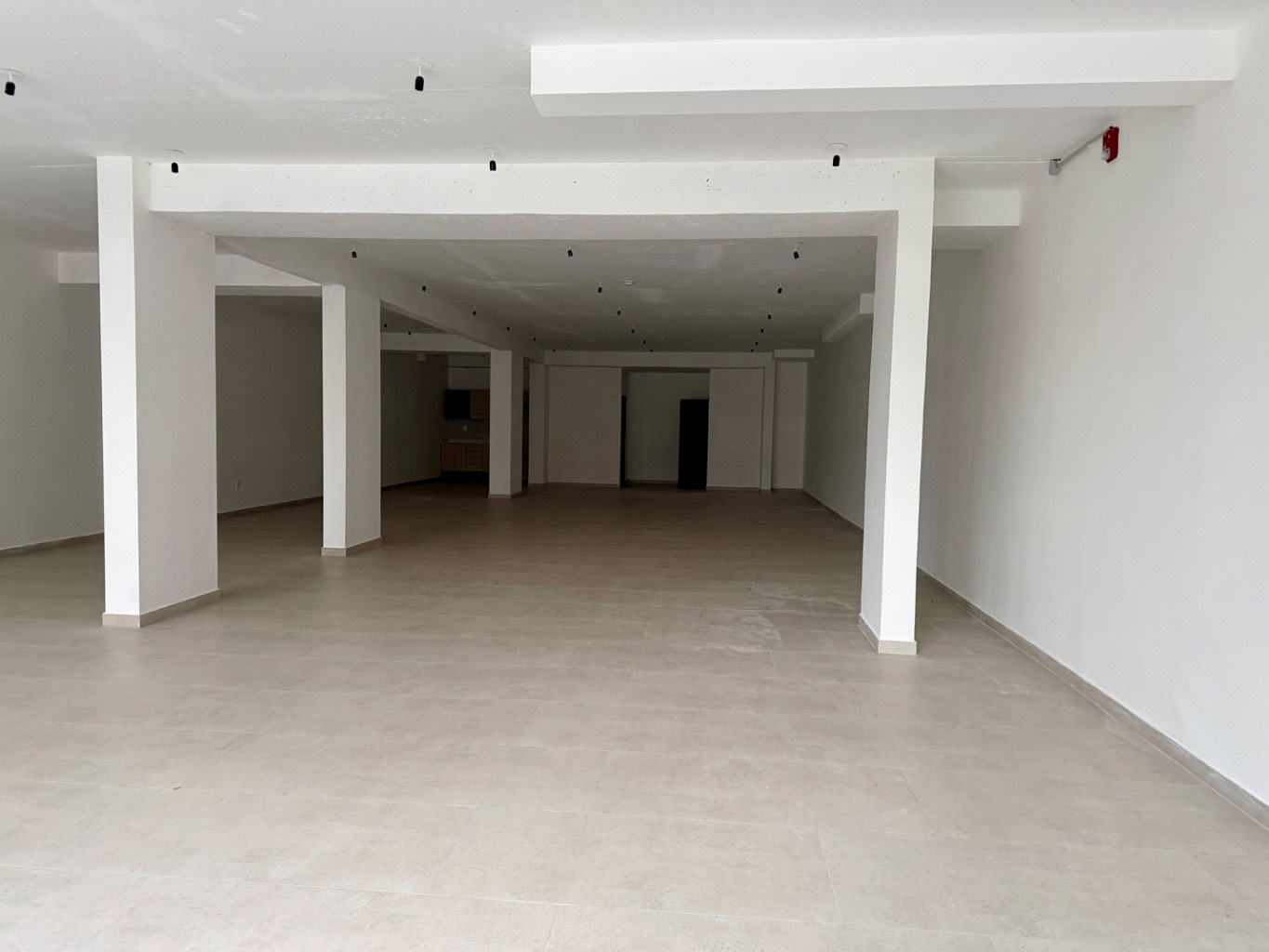 Alquiler local comercial La Blanqueada · Foto 7